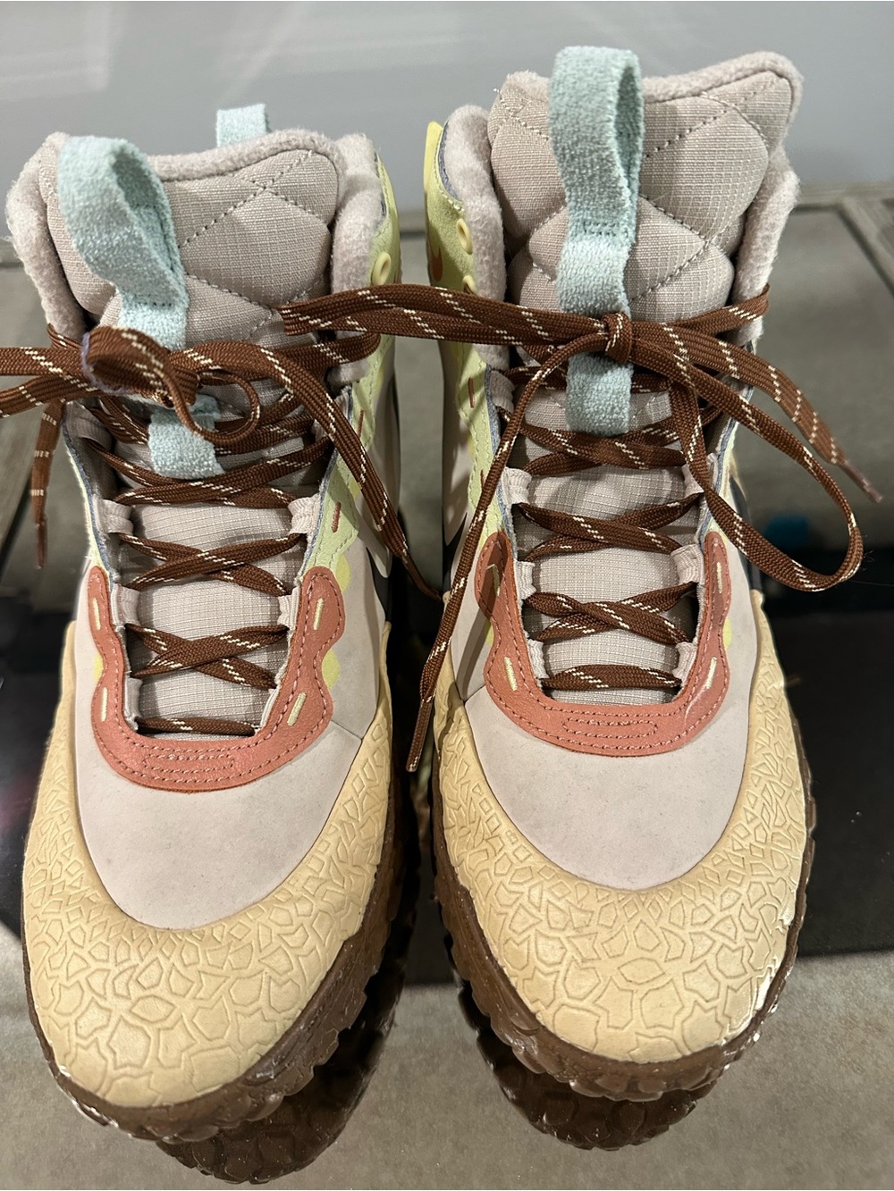Nike Terrascout GS “Light British Tan big kids size 5- or women’s size 6.5